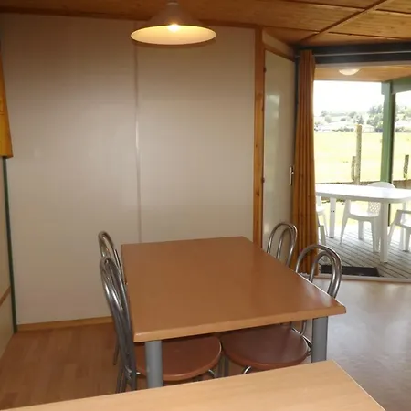 4 Pers. Avec Piscine Chauffee, Terrasse Et Tv - Pres De Maurs, Animaux Acceptes - Fr-1-742-536 Сasa de vacaciones Maurs